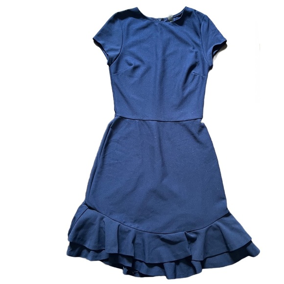 DESIGN LAB/LORD & TAYLOR NAVY BLUE SHORT SLEEVE FITTED MINI DRESS W/ RUFFLE HEM - Picture 1 of 6